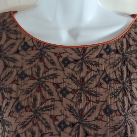 Vintage Brown and Black Floral Eyelet Dress Short Sleeve Lined with Satin Belt - Picture 4 of 15